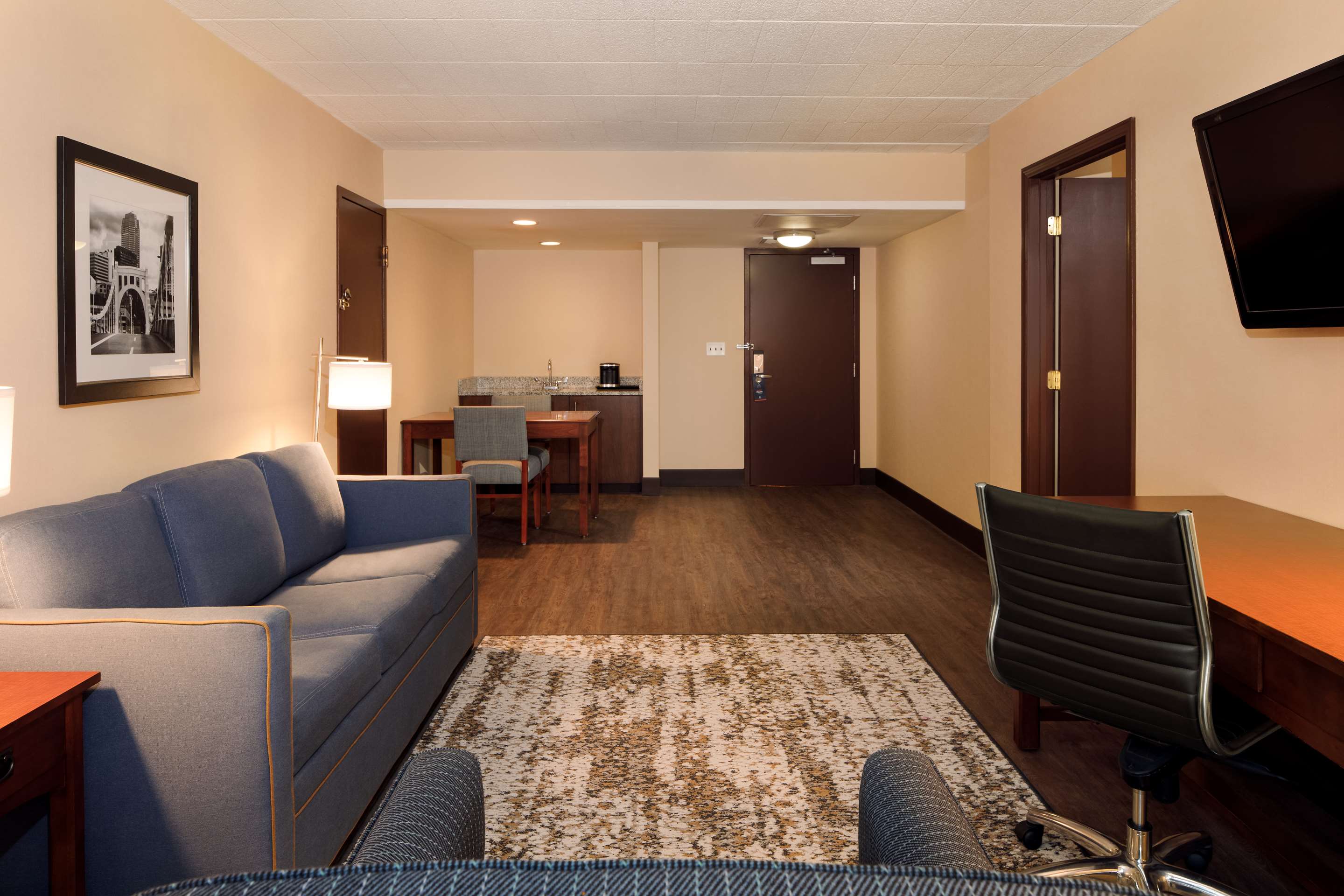 Guest room