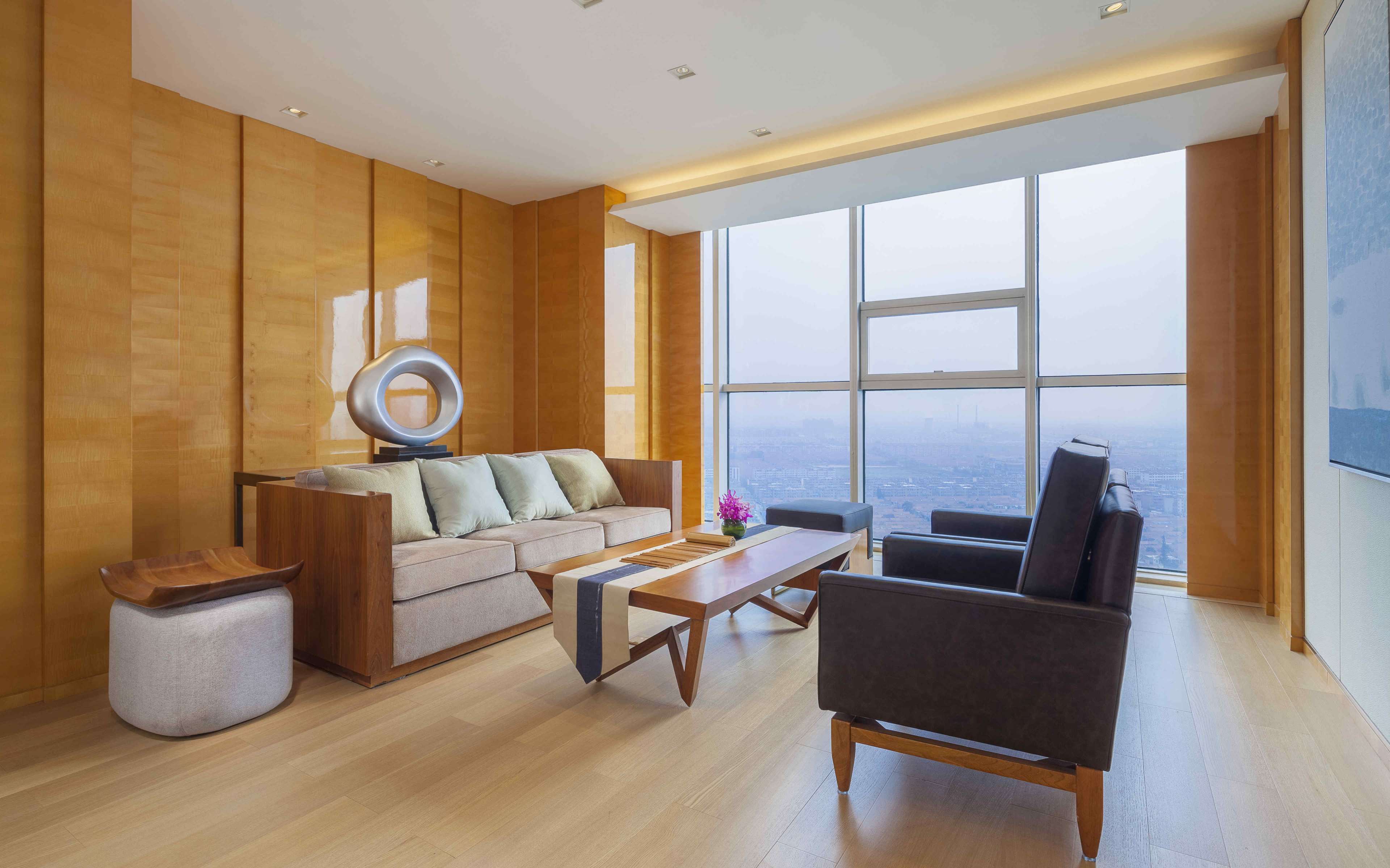 DoubleTree by Hilton Hotel Qingdao - Jimo Room Type - KING EXECUTIVE ROOM