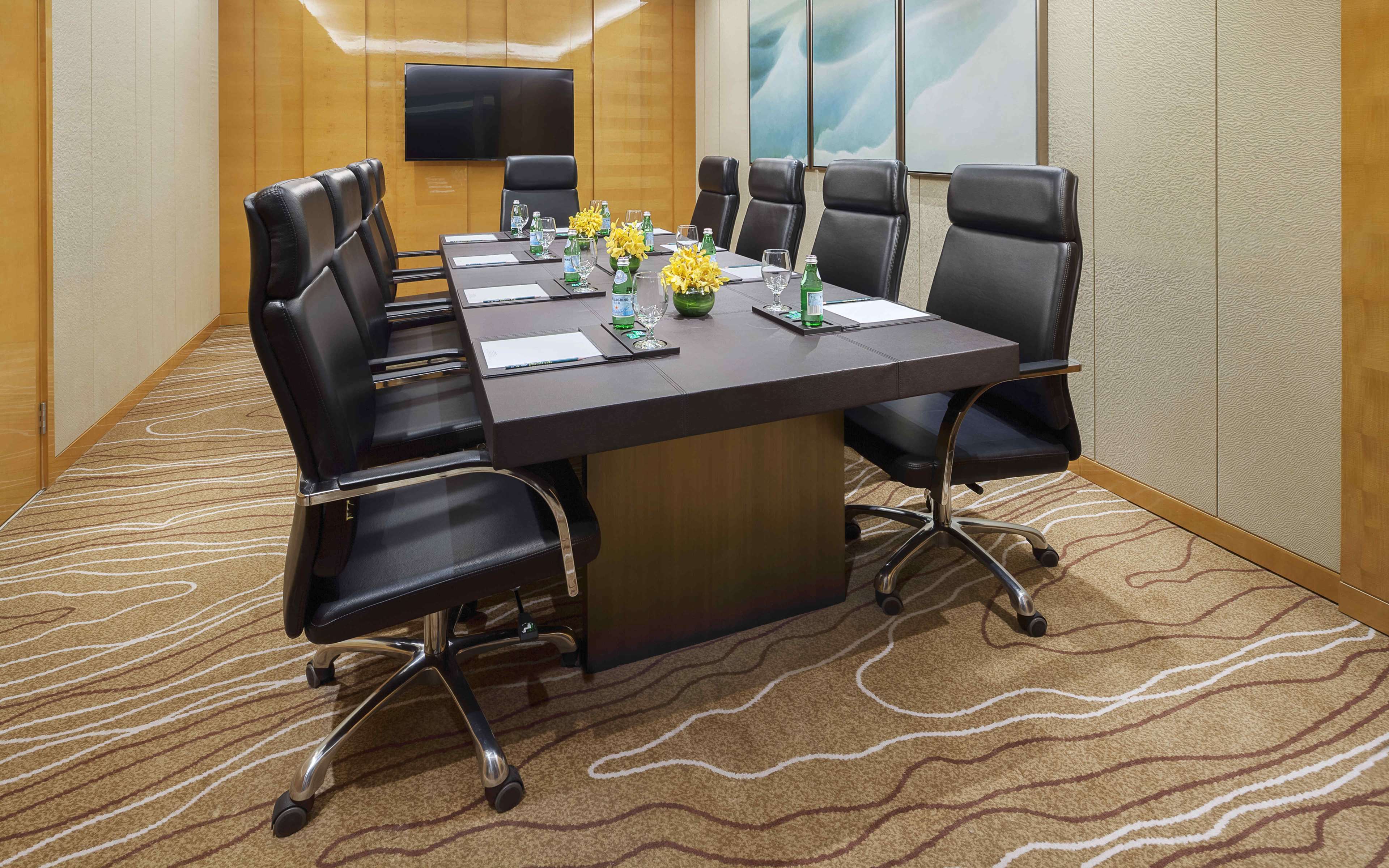 DoubleTree by Hilton Hotel Qingdao - Jimo Room Type - KING DELUXE SUITE