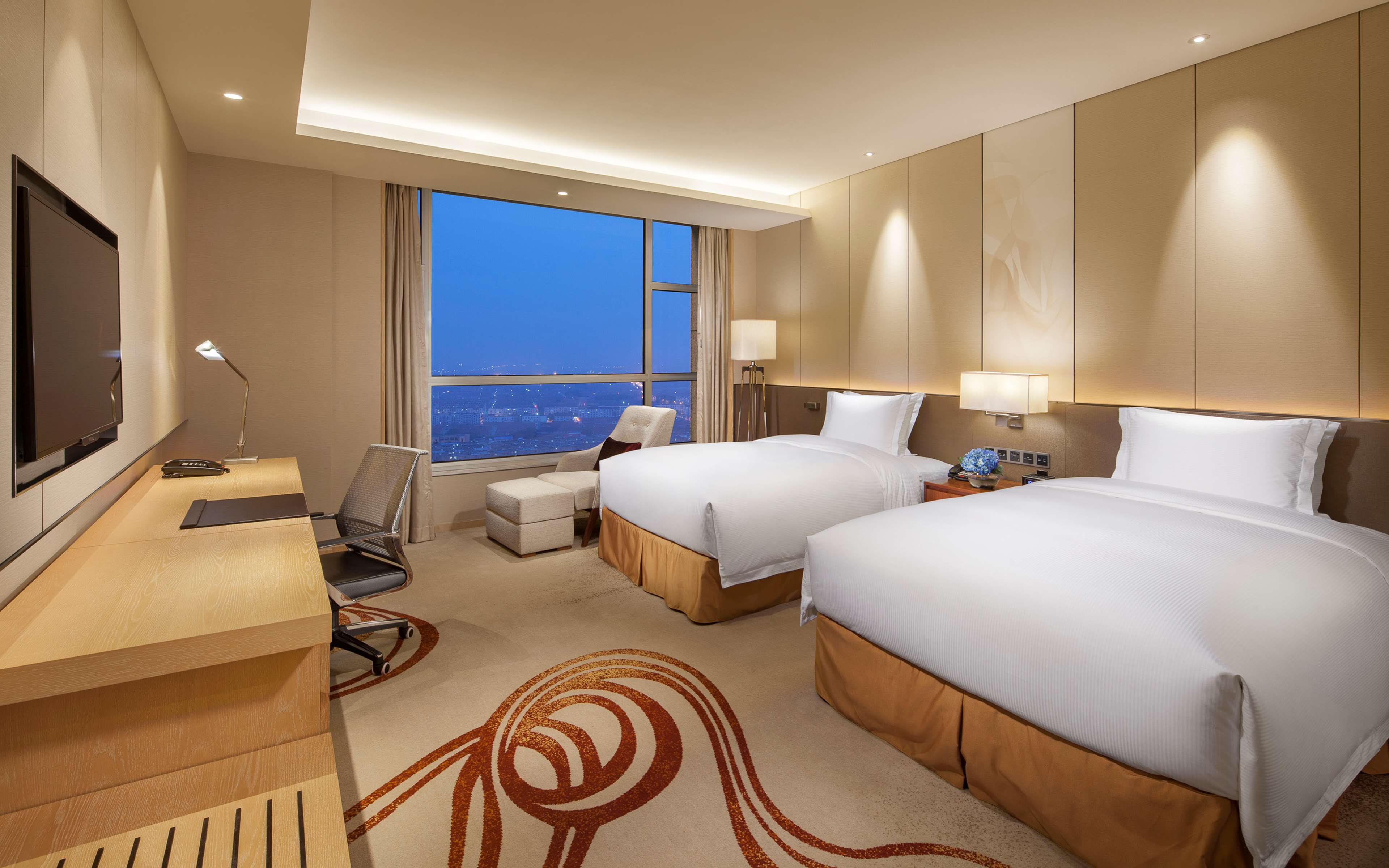 DoubleTree by Hilton Hotel Qingdao - Jimo Room Type - TWIN EXECUTIVE ROOM