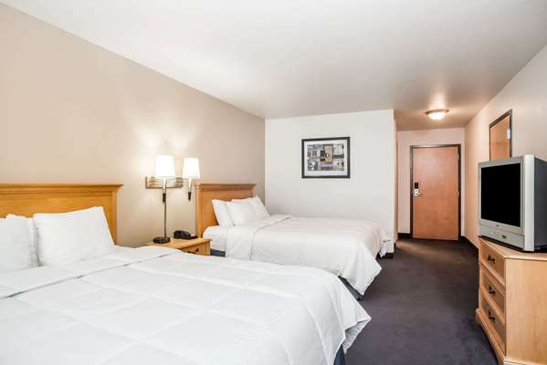  - Baymont Inn & Suites Northeast Indianapolis
