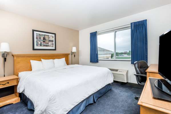  - Baymont Inn & Suites Northeast Indianapolis