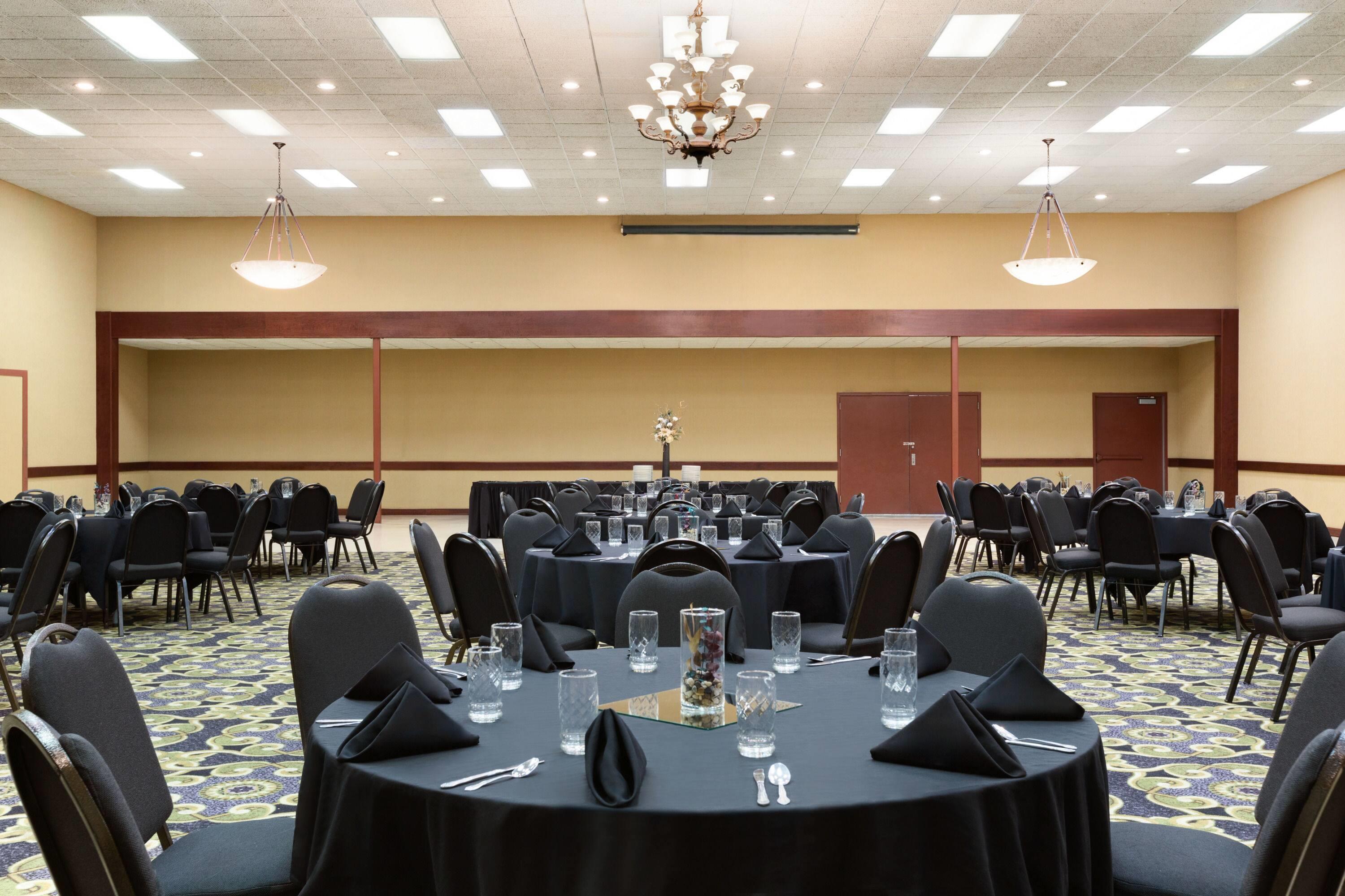 Meeting Room | Baymont by Wyndham Mandan Bismarck Area