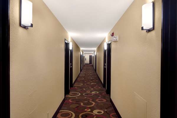  - Super 8 Hotel Joplin - I-44, Exit 8