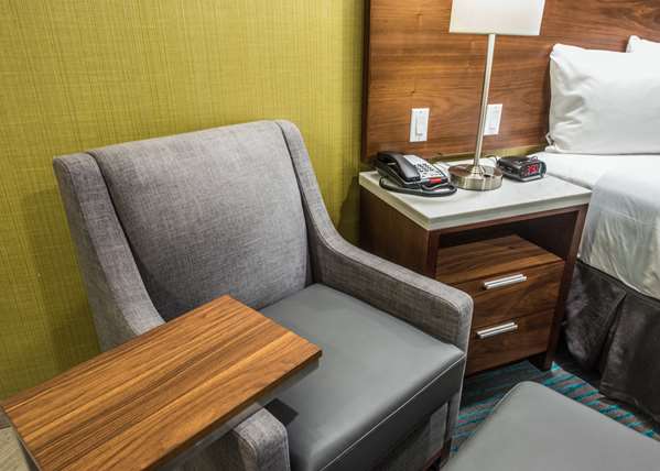  - Best Western Plus Gardena Inn & Suites