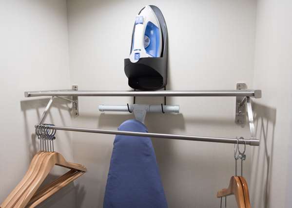  - Best Western Plus Gardena Inn & Suites