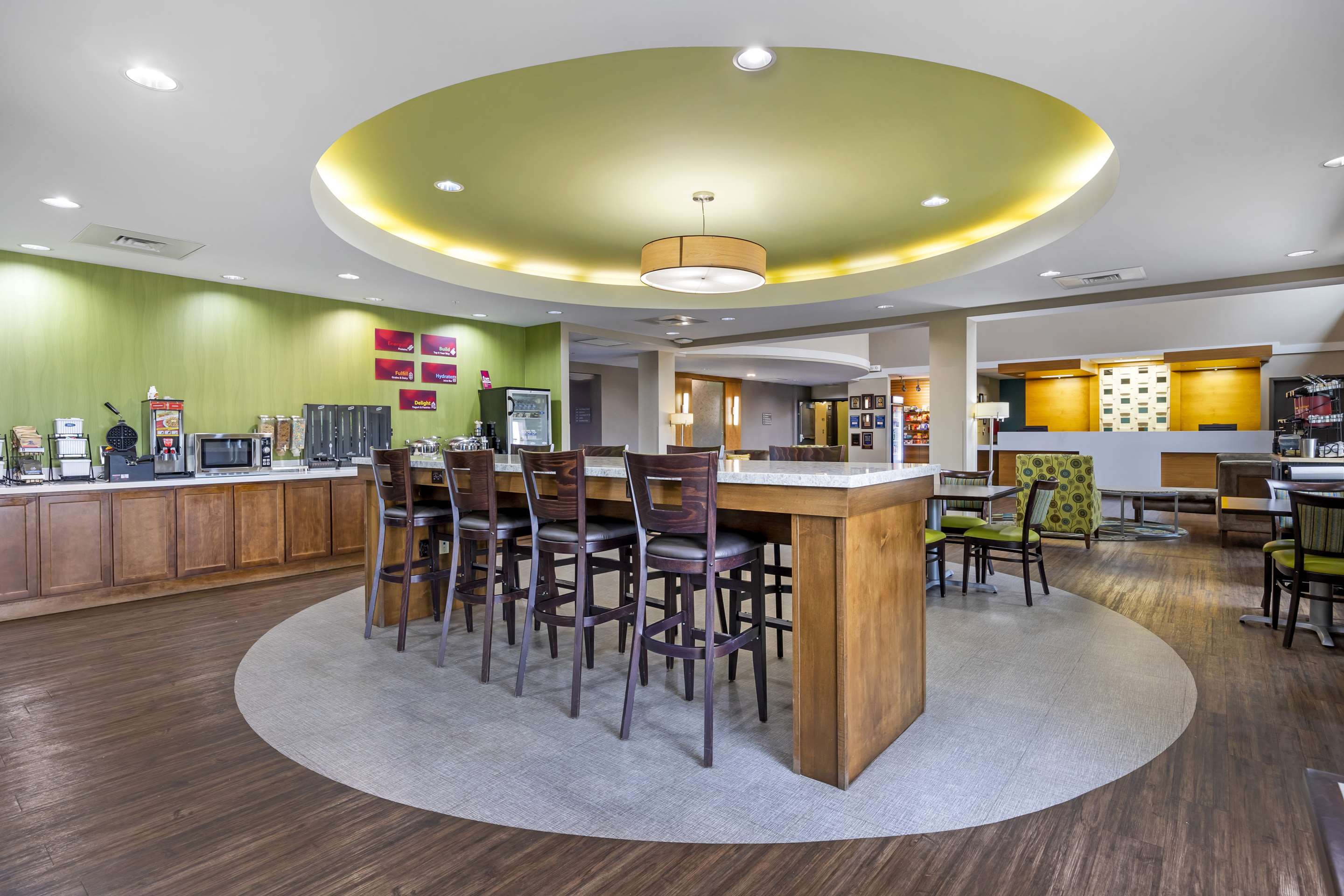 Breakfast Area | Best Western Plus Patterson Park Inn
