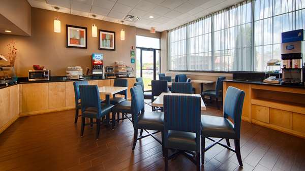 Restaurant - Best Western Hartford Hotel & Suites - I-91, Exit 27