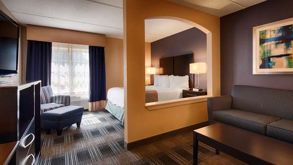 Suite - Best Western Hartford Hotel & Suites - I-91, Exit 27