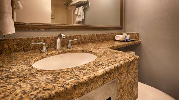  - Best Western Hartford Hotel & Suites - I-91, Exit 27