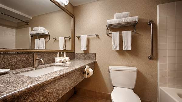 - Best Western Plus North Las Vegas Inn & Suites - I-15, Exit 48