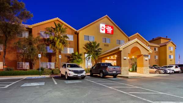 Exterior view - Best Western Plus North Las Vegas Inn & Suites - I-15, Exit 48