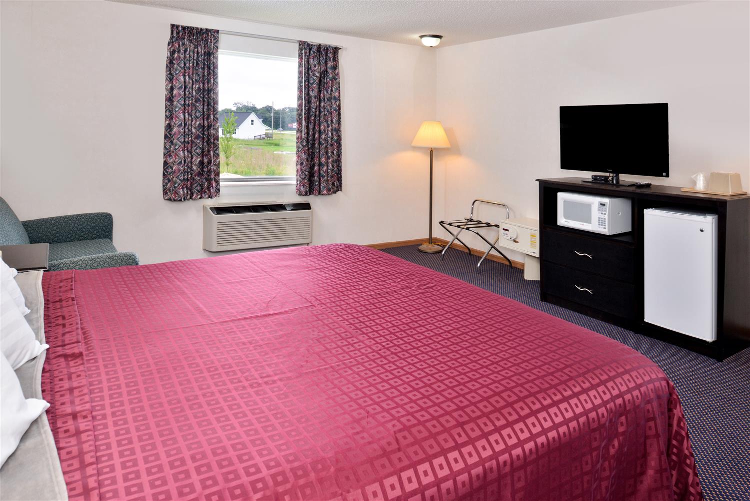 Americas Best Value Inn Knob Noster, MO See Discounts