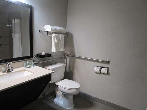  - Best Western Muscatine Pearl City Hotel