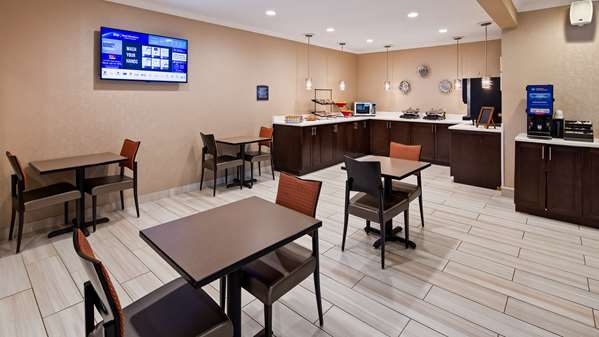 Amenities - Best Western Muscatine Pearl City Hotel