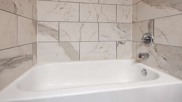  - Best Western Muscatine Pearl City Hotel