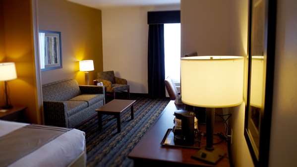 Suite - Best Western Plus Lincoln Inn & Suites - I-80, Exit 403