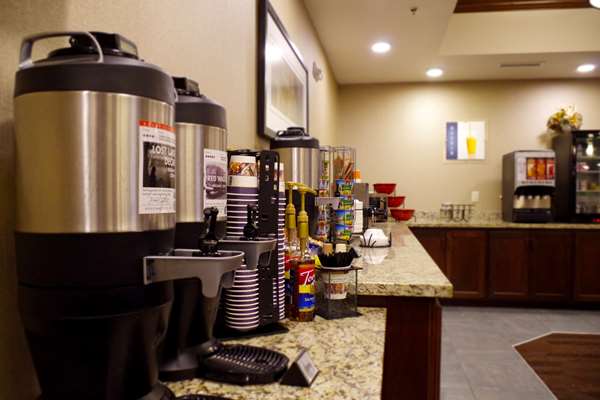 Amenities - Best Western Plus Lincoln Inn & Suites - I-80, Exit 403