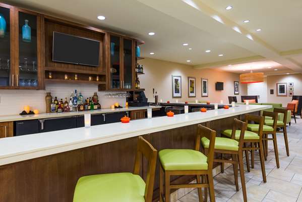 Bar - Hilton Garden Inn Wayne