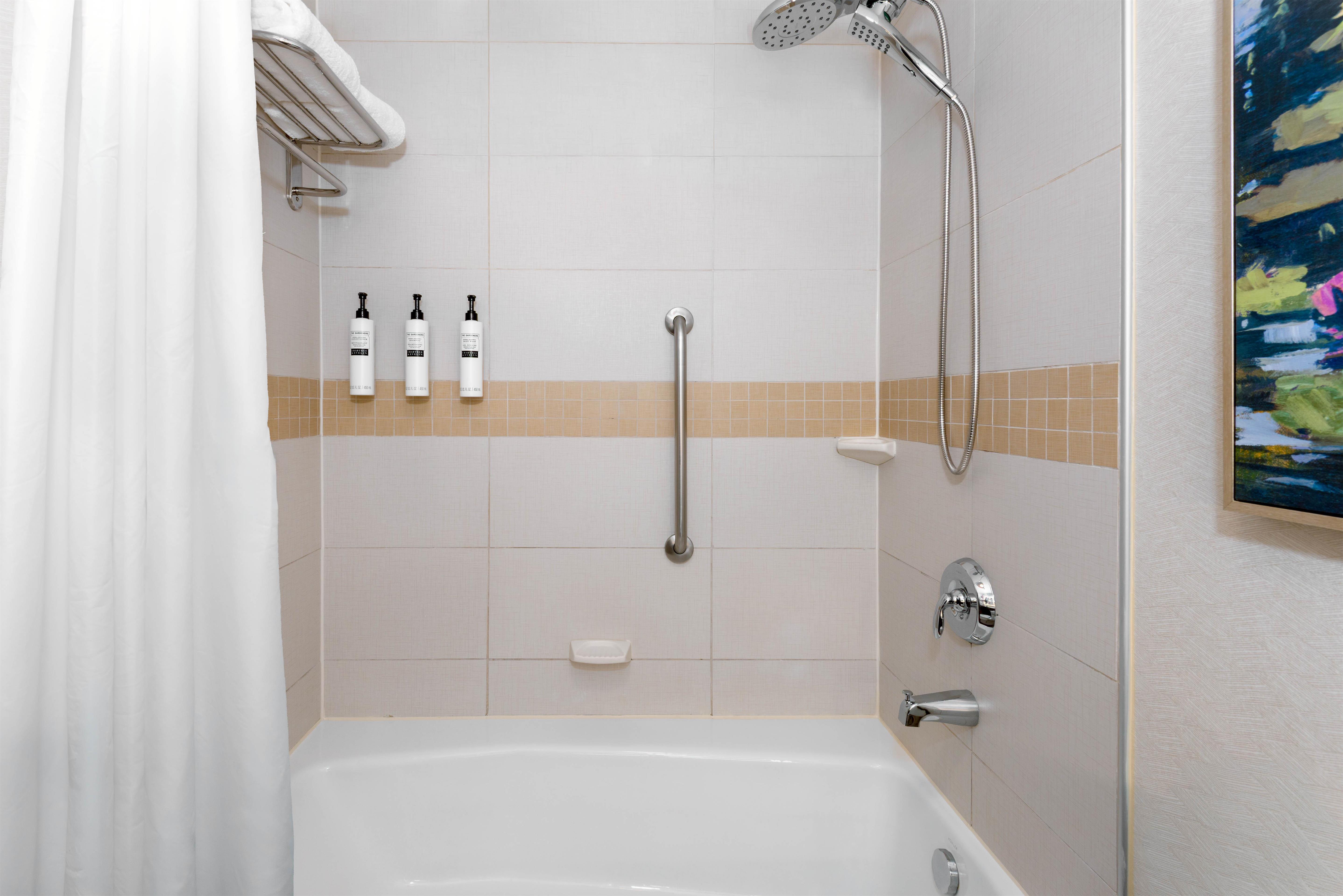 Hilton Garden Inn Wayne Room Type - 1KNG SUITE HEARING ACC