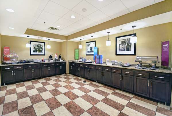 Restaurant - Hampton Inn & Suites Franklin