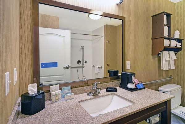  - Hampton Inn & Suites Franklin