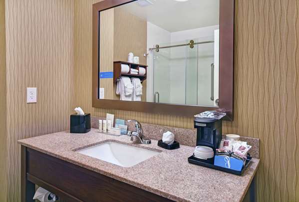 - Hampton Inn & Suites Franklin