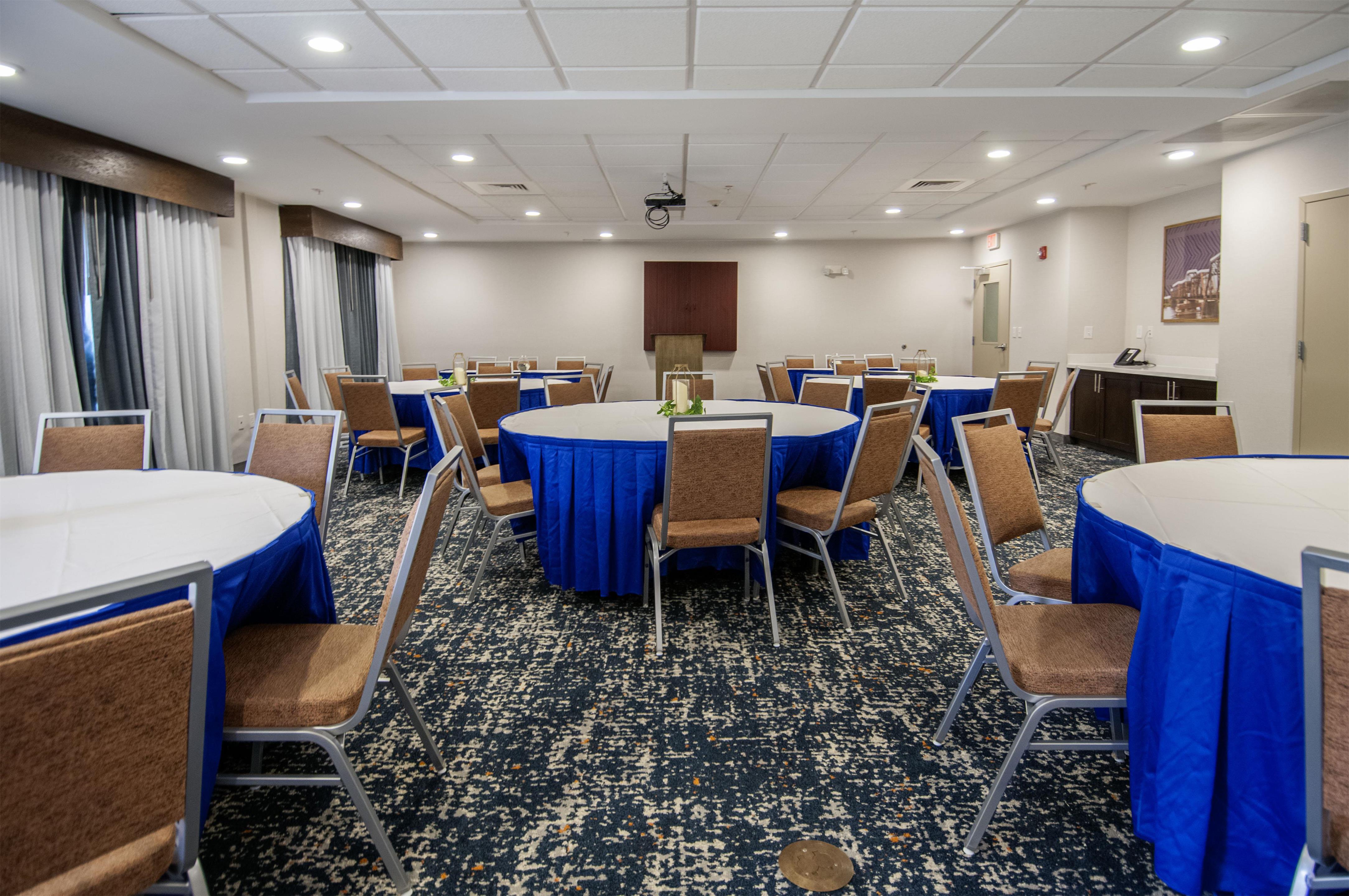 Meeting Room | Hampton Inn & Suites Monroe