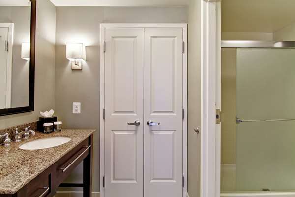  - Homewood Suites by Hilton Woodbridge - I-95, Exit 156