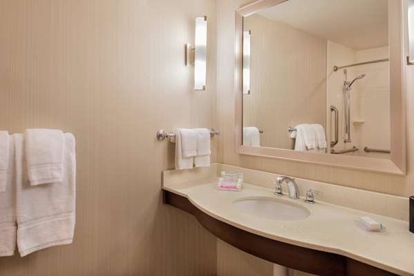  - Hilton Garden Inn Bristol - I-81, Exit 7