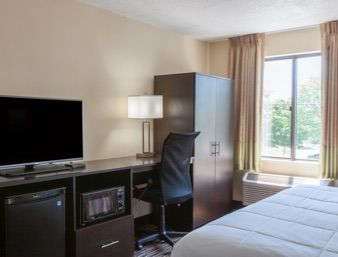 - Baymont Inn & Suites Newark - I-95, Exit 1B