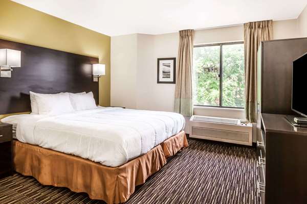  - Baymont Inn & Suites Newark - I-95, Exit 1B