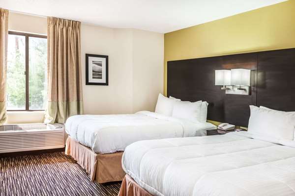  - Baymont Inn & Suites Newark - I-95, Exit 1B