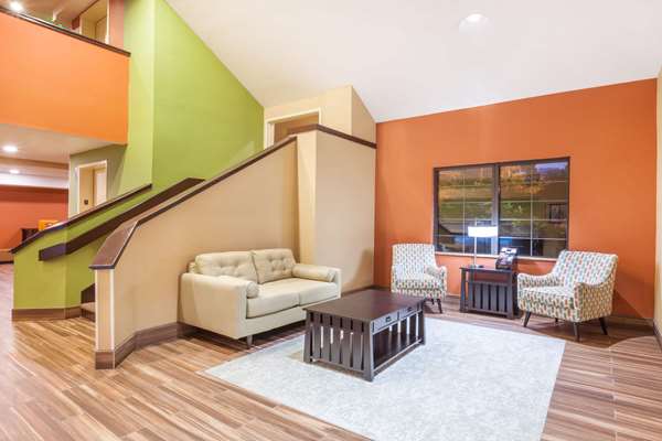  - Baymont Inn & Suites Newark - I-95, Exit 1B