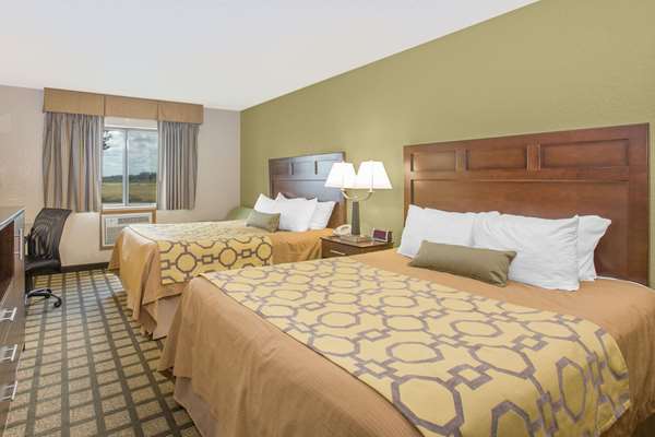  - Baymont Inn & Suites Ames - I-35, Exit 111