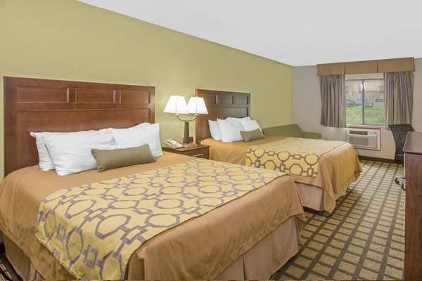  - Baymont Inn & Suites Ames - I-35, Exit 111