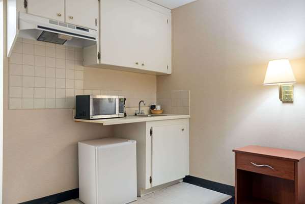 Amenities - Knights Inn Elizabethtown