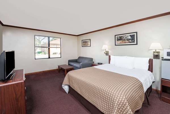  - Knights Inn Jacksonville