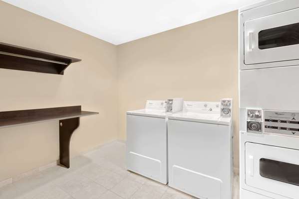  - Microtel Inn & Suites by Wyndham Midland - I-20, Exit 136