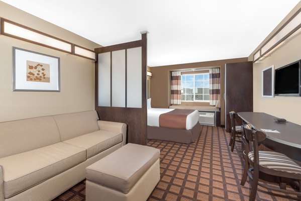  - Microtel Inn & Suites by Wyndham Midland - I-20, Exit 136