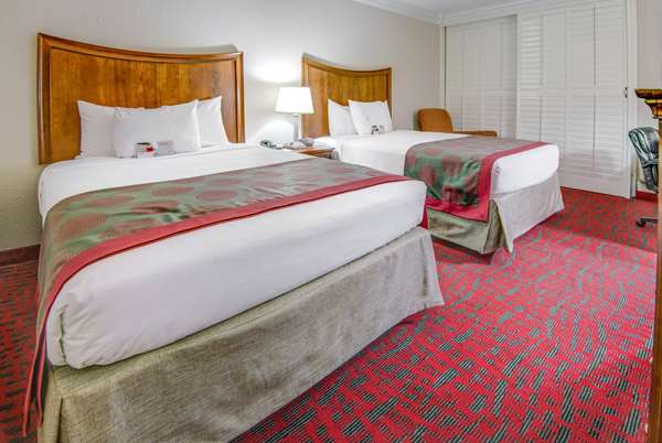  - Ramada Hotel Metairie - I-10, Exit 228