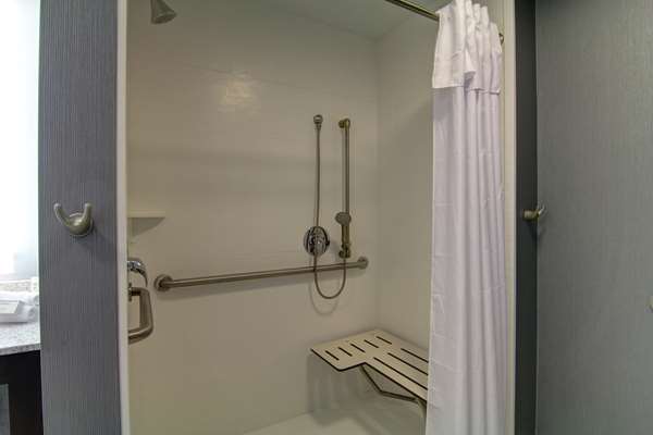  - Homewood Suites by Hilton Clifton Park - I-87, Exit 9