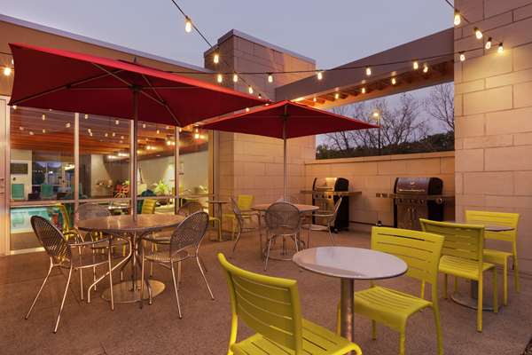 Restaurant - Home2 Suites by Hilton Canton