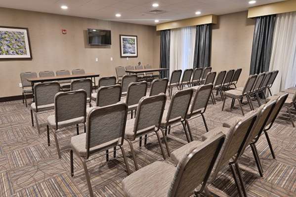  - Hampton Inn & Suites Chippewa Falls