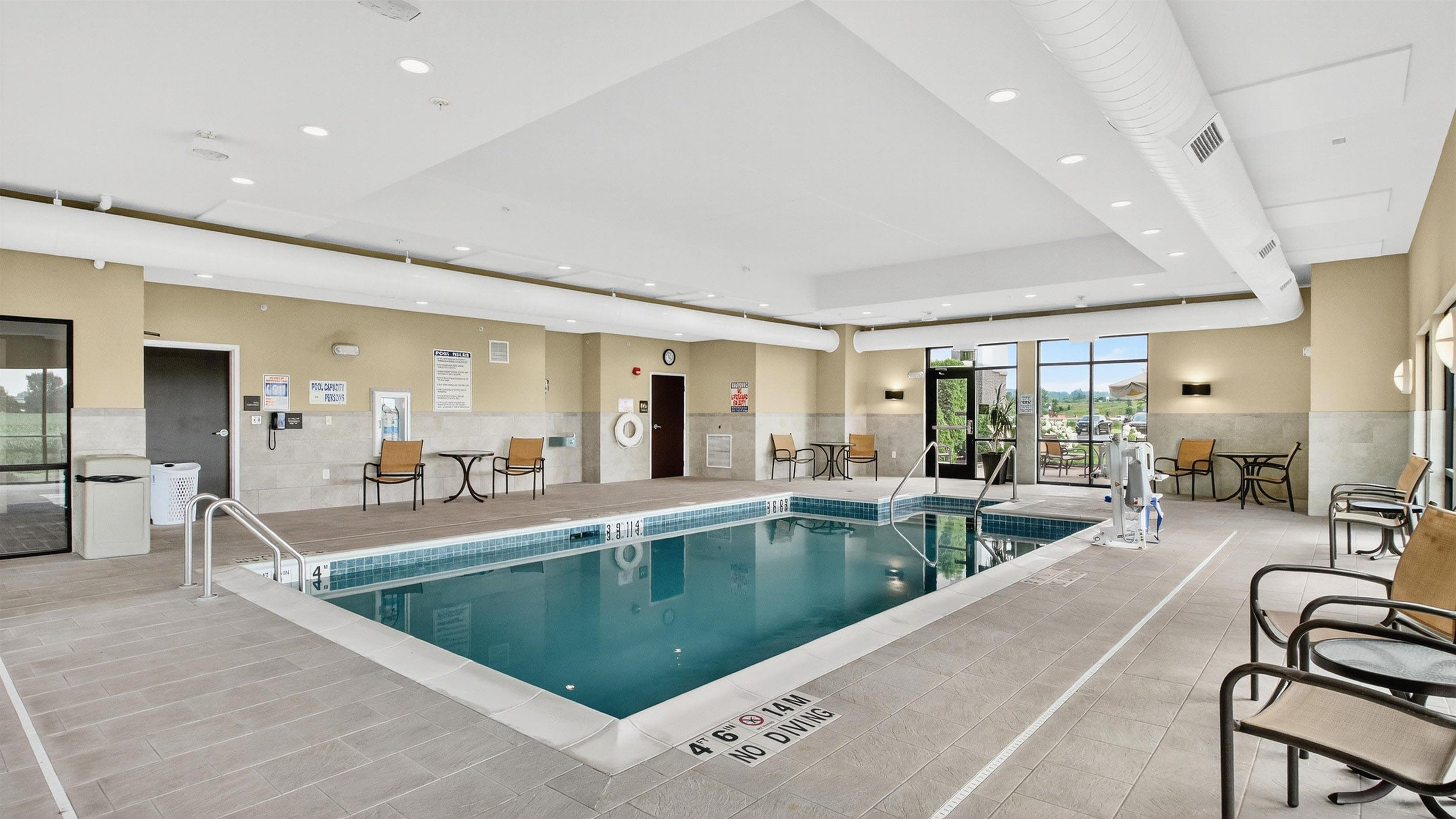 Pool | Hampton Inn & Suites Chippewa Falls
