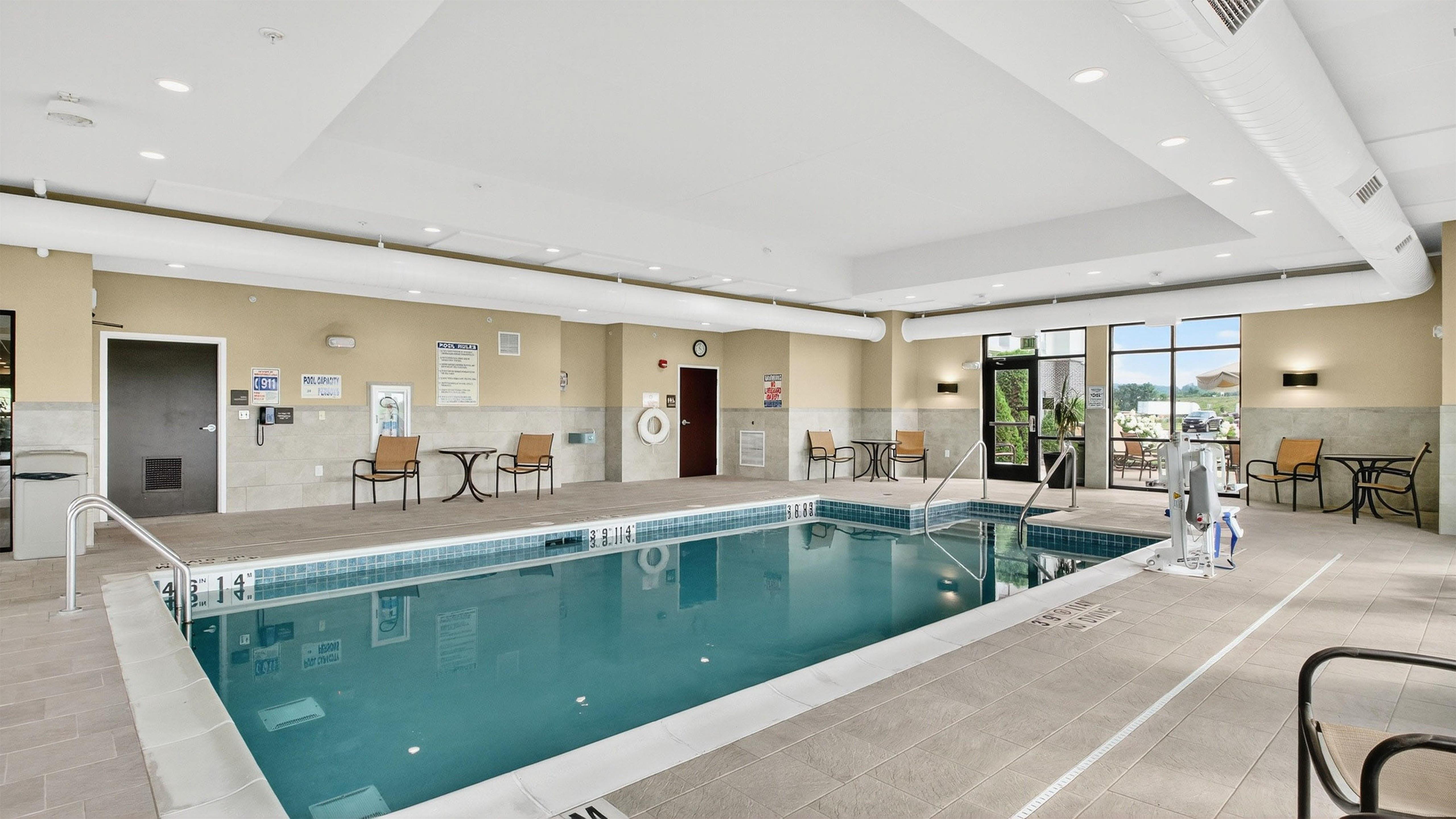 Pool | Hampton Inn & Suites Chippewa Falls
