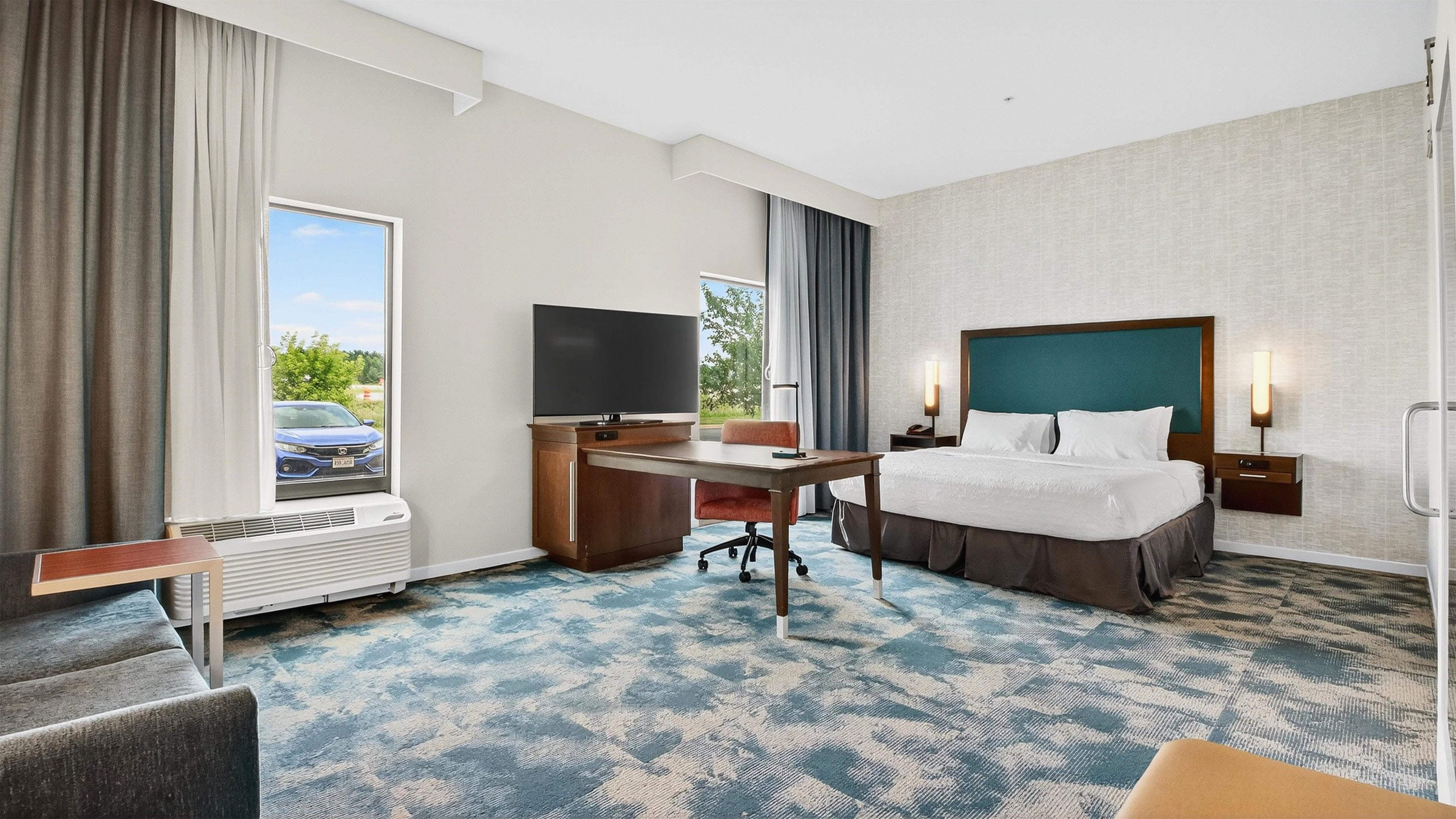 Guest room