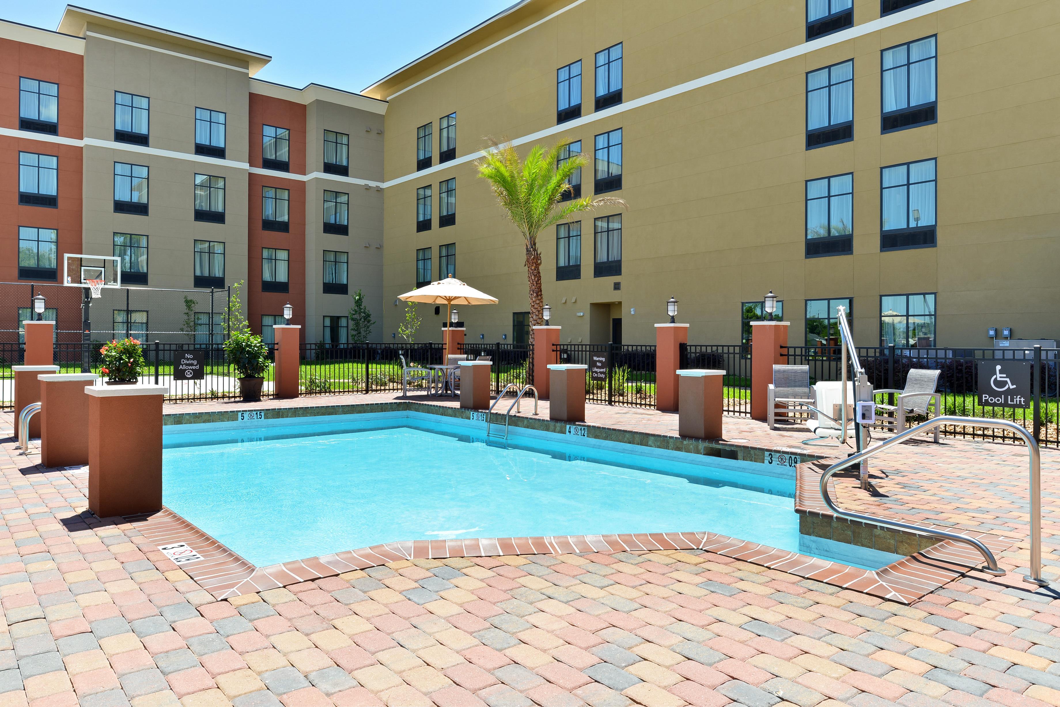 Pool | Homewood Suites Houma, La