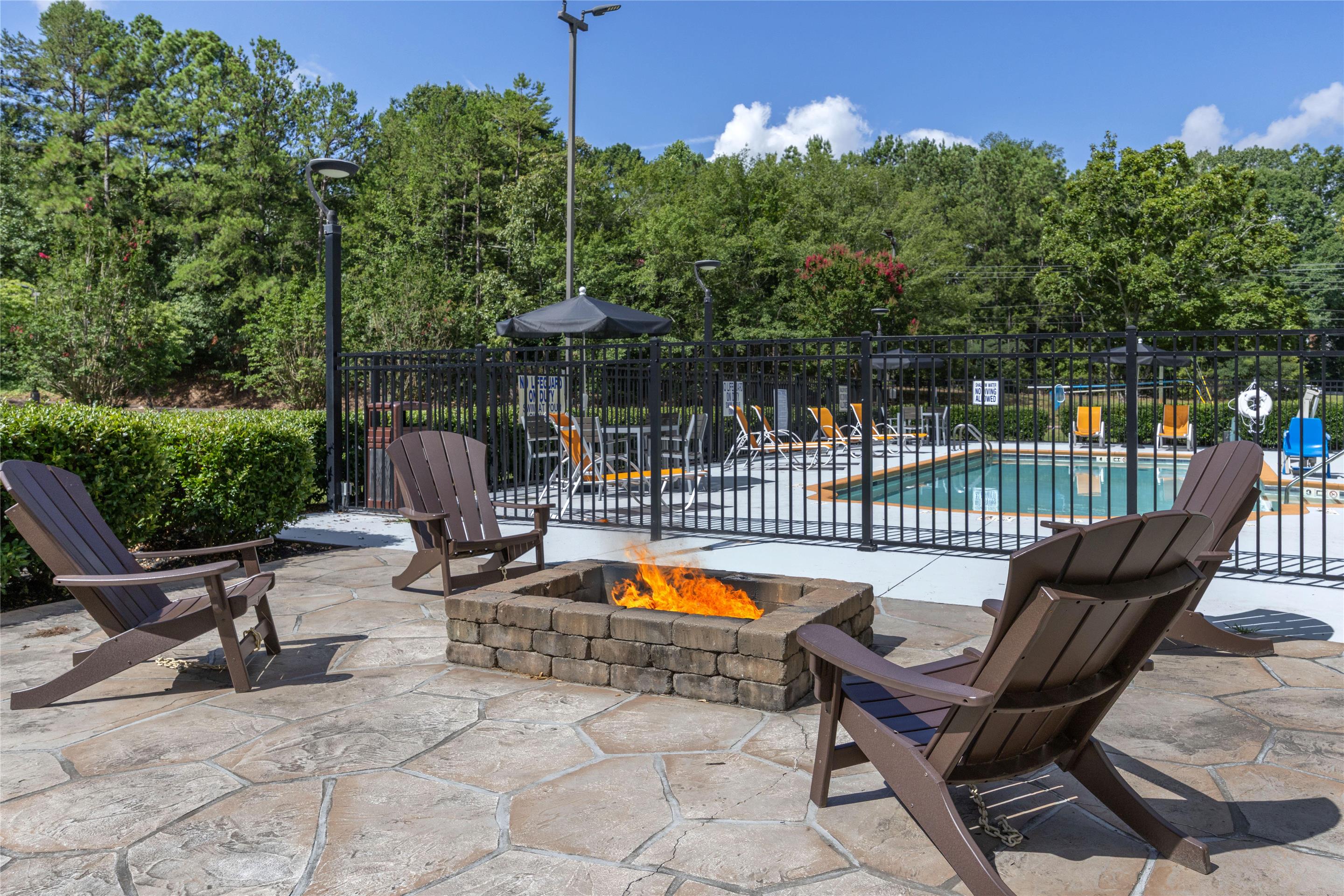 BW Fire Pit