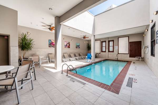 Pool - Best Western Premier Historic Travelers Hotel Alamo Riverwalk